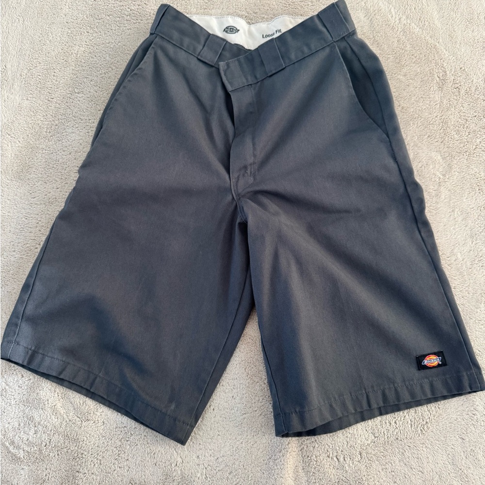 Dickies Men's Loose FitGray Shorts Size 30